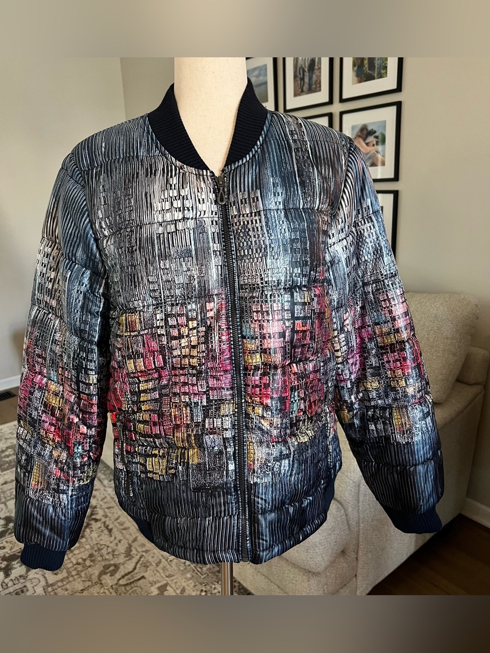 Simply Art by Dolcezza Puffer Bomber Full Zipper Jacket Size Medium